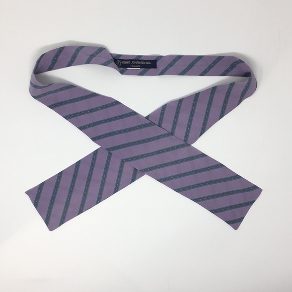 Vintage Accessories - [Vintage] Ginnie Johansen 100% Silk Necktie